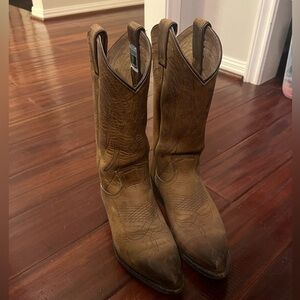 Frye cowboy boots size 8.5